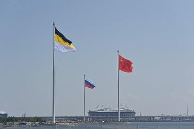 Флаг.ру: Флаг Санкт-Петербурга 90х135 из полиэфирного шелка | 90x135