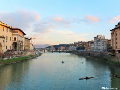 Флоренция~ река в городе, …» — создано в Шедевруме