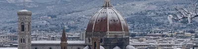 Красивый городской пейзаж с снегом Флоренса во время сезона зимы собор Del  Fiore Maria Santa Стоковое Изображение - изображение насчитывающей  зодчества, церковь: 104428939