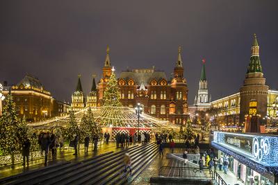 New year 2022 Moscow wallpaper Christmas tree | Новогодние обои 2022  новогодняя Москва Chanel | Праздничные поделки, Обои, Поделки