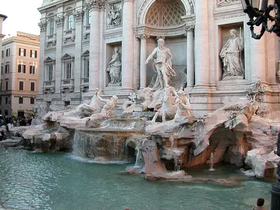File:Fontana di Trevi a Roma.jpg - Wikimedia Commons