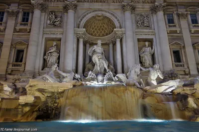 Фонтан Треви в Риме открылся после реставрации (новости) - YouTube