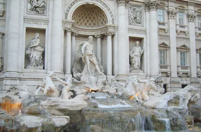 Фонтан Trevi или Фонтана Di Trevi в Риме, Италии Стоковое Фото -  изображение насчитывающей европейско, известно: 99151366
