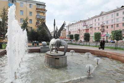 В Красноярске на выходных запустят фонтан на театральной площади - KP.RU
