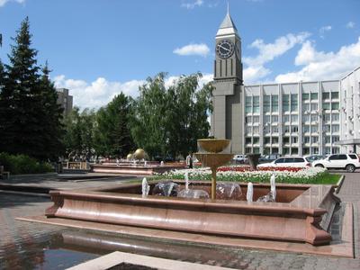 Красноярск: Театральная площадь и Набережная Речного Вокзала (2007)