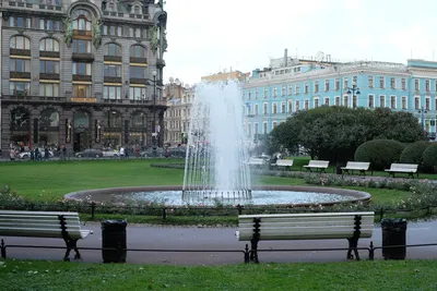 Где увидеть поющие фонтаны в Петербурге? - YouTube