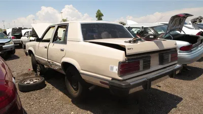 Cheap 1977 Ford Granada Wants You To Tap Into Your Inner Grandfather -  autoevolution