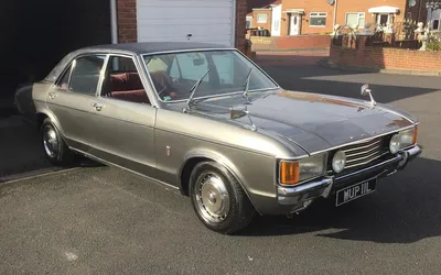 Our Cars: 1975 Ford Granada 2.0 L – Driven To Write