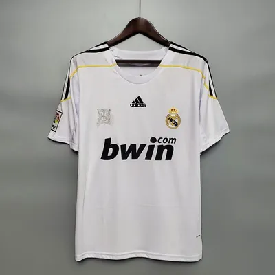 Ретро футболка Реал Мадрид 2005/06 белая (Real Madrid 05/06) купить по цене  2 890 руб. в магазине futurefootballshop.ru