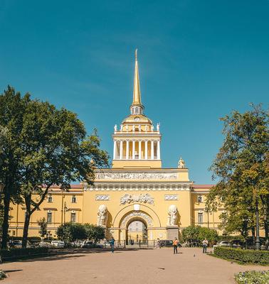Адмиралтейская площадь Санкт-Петербурга