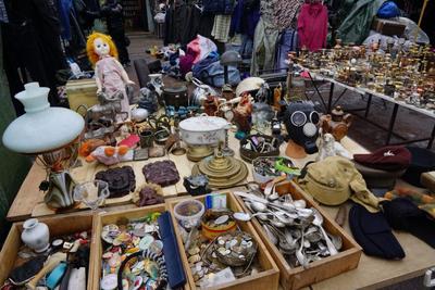 Svalka, \"Свалка\", барахолка, вывоз и продажа ненужных вещей, игрушек и  детской одежды в Москве | KidsReview.ru