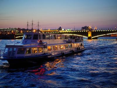 Белые ночи в Санкт-Петербурге 2024: когда и где смотреть, самые красивые  места, праздники, экскурсии