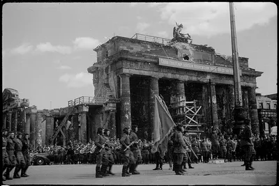 Фронтовые негативы: уникальные кадры Берлина весной 1945 года — РБК