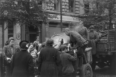 Чтение на 15 минут: «Берлин, май 1945» • Arzamas