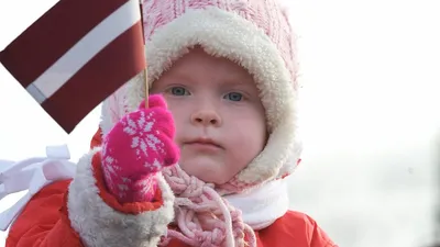 Британские власти изымают детей не из всех проблемных латвийских семей /  Статья