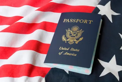 Как обладатель грин-карты может получить гражданство США