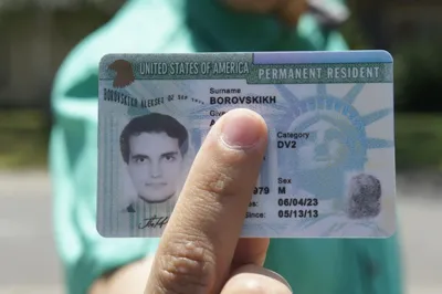 Иммиграционная служба США отзовет 8 543 грин-карт — Иммигрант сегодня