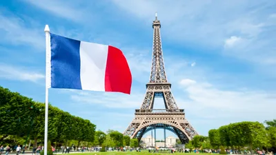 Как оформить визу во Францию детям?