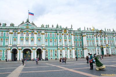 Дворцовая площадь в Санкт-Петербурге: что посмотреть, интересные факты