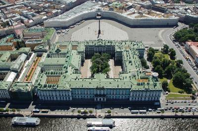 Дворцовая площадь в Санкт-Петербурге: история и описание  достопримечательностей