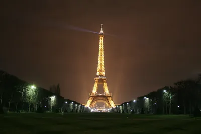 Ноябрь в Париже. Эйфелева башня