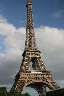 В Париже хотят сократить время подсветки Эйфелевой башни: 11 сентября 2022,  06:00 - новости на Tengrinews.kz