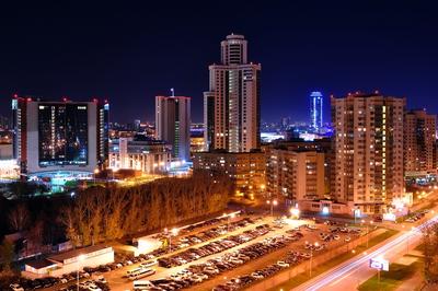 Город Екатеринбурга ночи, Россия Стоковое Изображение - изображение  насчитывающей света, лето: 44486517