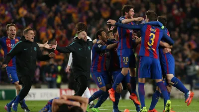 Футболисты «Барселоны» и «Наполи» показали баннер: «Остановите войну» перед  матчем Лиги Европы
