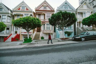 Улица города Сан-Франциско холма Редакционное Фотография - изображение  насчитывающей строя, достопримечательностью: 207172727