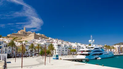 Картинки испания, eivissa, ibiza, море, берег, дома, причалы, яхты, закат,  огни, фонари - обои 1920x1080, картинка №168861