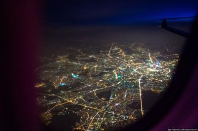 Фото из самолета ночью Москва фотографии