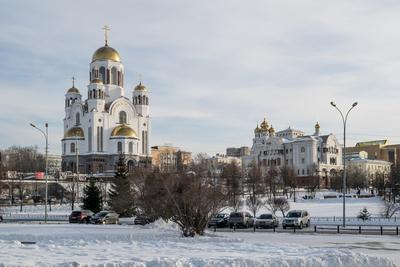 Сергей Степашин посетил Храм-на-Крови в Екатеринбурге