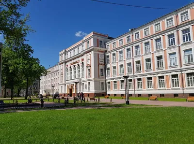 Колледж международного уровня IThub после 9 и 11 класса в Москве