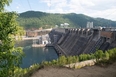 Сброс воды на Красноярской ГЭС останется на уровне 7000 кубометров в  секунду - KrasnoyarskMedia.ru