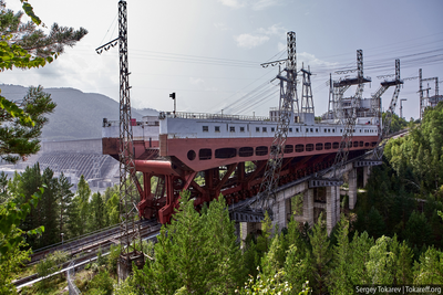 плотина Красноярской ГЭС стоковое изображение. изображение насчитывающей  сибирь - 234630145