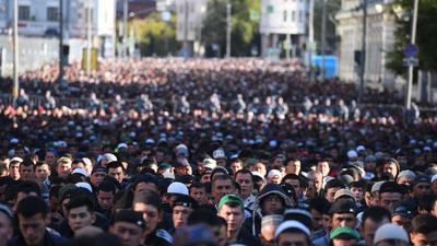 200 000 мусульман празднуют Курбан-Байрам в Москве - Delfi RU