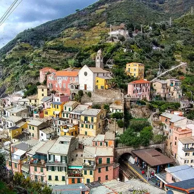 Riomaggiore, Cinque Terre, La Spezia, Лигурия, Италия стоковое фото  ©zm_photo 182777014