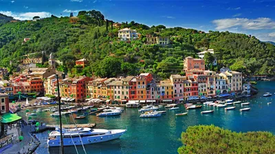 Прекрасный Вид На Город Манарола, Cinque Terre Национальный Парк, Лигурия,  Италия Фотография, картинки, изображения и сток-фотография без роялти.  Image 57224808