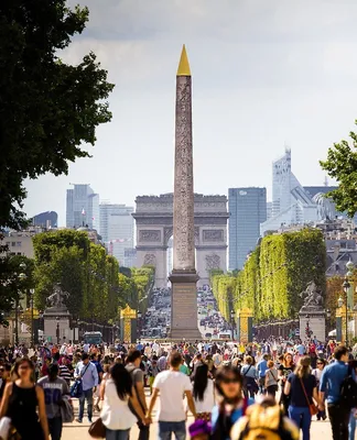 Где можно познакомиться с людьми в Париже? Концепции и места, где можно  завести новые знакомства - Sortiraparis.com