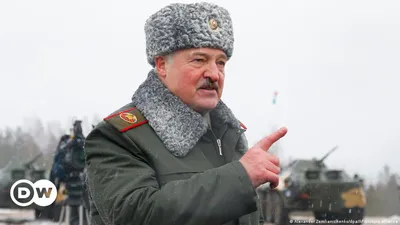 Не выпендрёж»: Лукашенко объяснил, зачем носит военную форму - NEWS.ru —  01.12.21