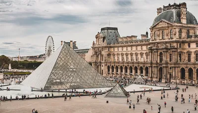 Из-за угрозы взрыва в Париже на день закрыли музей Лувр -