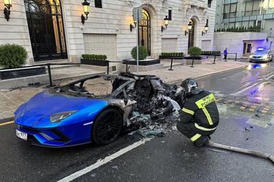 Фото машин в Москве фотографии