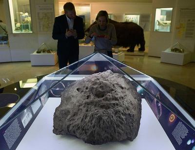 Челябинский метеорит упал на Землю 10 лет назад. Что удалось выяснить  ученым | Ямал-Медиа