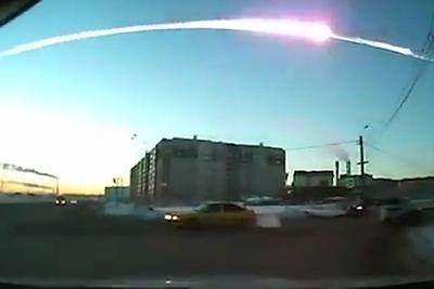 Челябинск: сотни человек пострадали из-за падения метеорита