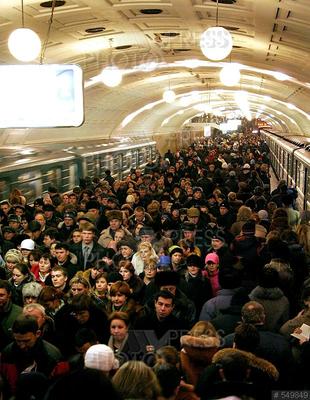 Московское гетто: 3 самых загруженных линии метро с жуткой давкой в час-пик  | Ностальгия по СССР и 90-м | Дзен
