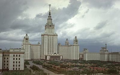 Парк МГУ им. М.В.Ломоносова на Воробьевых горах / Москва Москва Город Москва  | Памятники истории и культуры | ИнфоТаймс / www.infotimes.ru