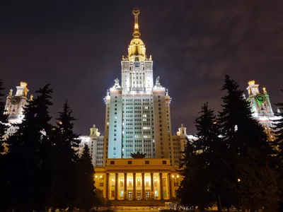 Файл:Moscow State University crop.jpg — Википедия