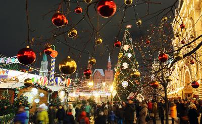 Новый год на теплоходе в Москве - ресторан на борту и новогодний круиз по  Москве-реке