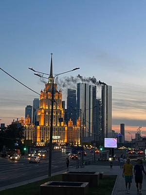 У середмісті Москви горить склад площею близько 2 тис. м