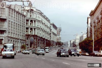 Взял фото Москвы 1980-х годов и в 2021 году сделал с тех же точек. Смотрите  фотосравнения | Про life в Москве и не только | Дзен